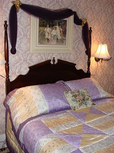 Rocking Horse Inn Ravenna Bagian luar foto